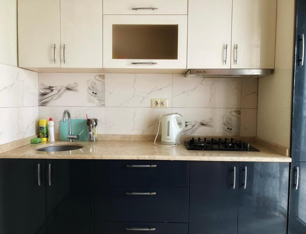 Big, Comfortable Apartment In Batumi Near The Sea Zewnętrze zdjęcie