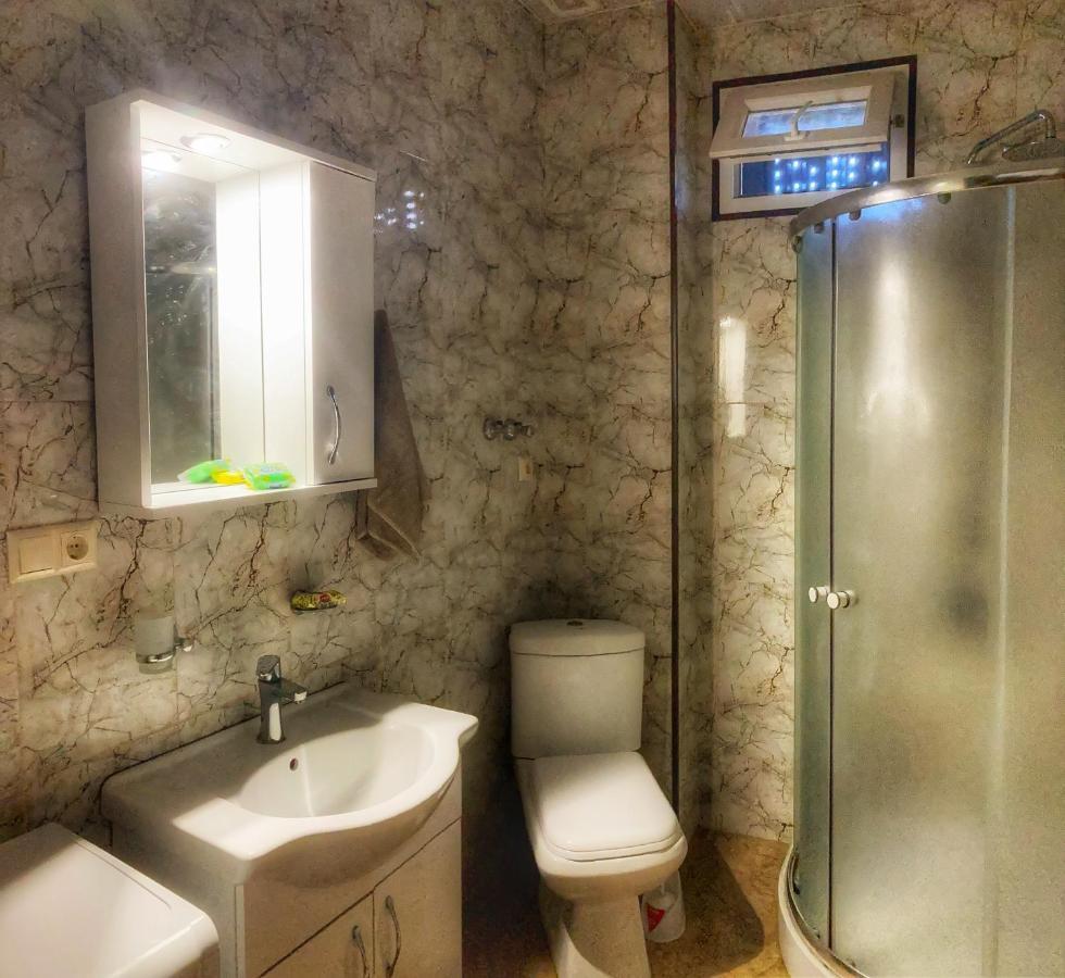 Big, Comfortable Apartment In Batumi Near The Sea Zewnętrze zdjęcie